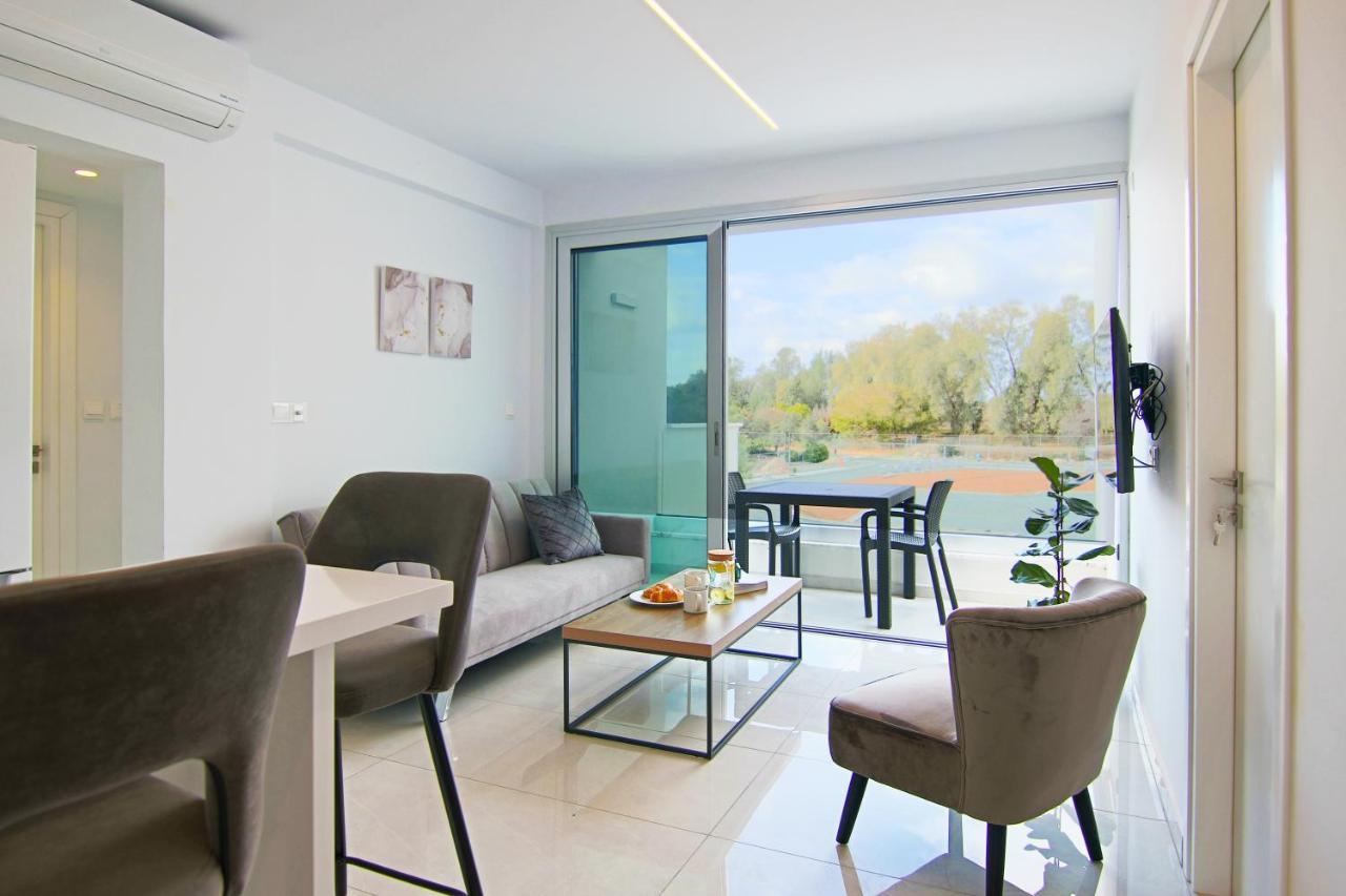 Appartamento Phaedrus Living - Seaside Executive Flat Harbour 101 Paphos Esterno foto