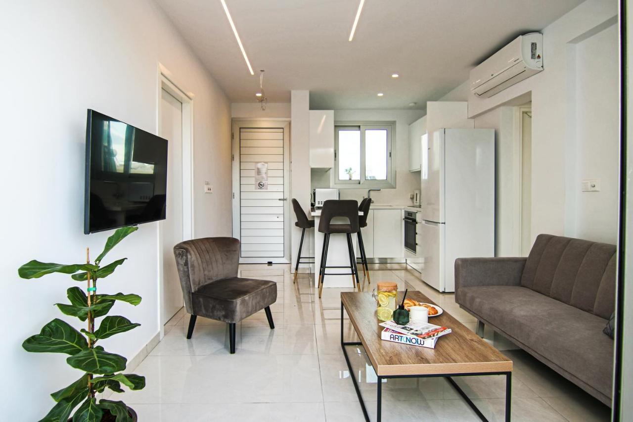 Appartamento Phaedrus Living - Seaside Executive Flat Harbour 101 Paphos Esterno foto