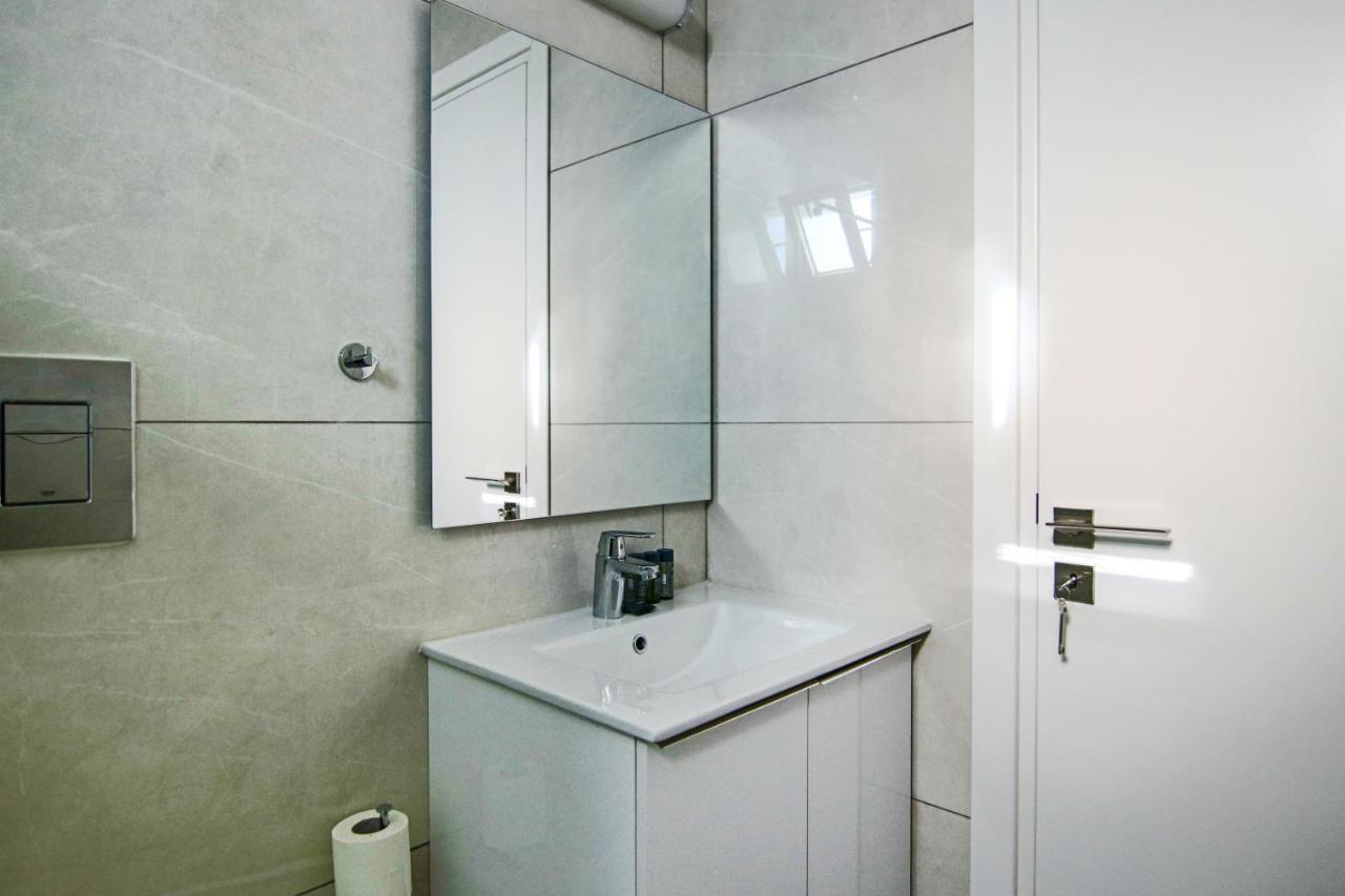 Appartamento Phaedrus Living - Seaside Executive Flat Harbour 101 Paphos Esterno foto
